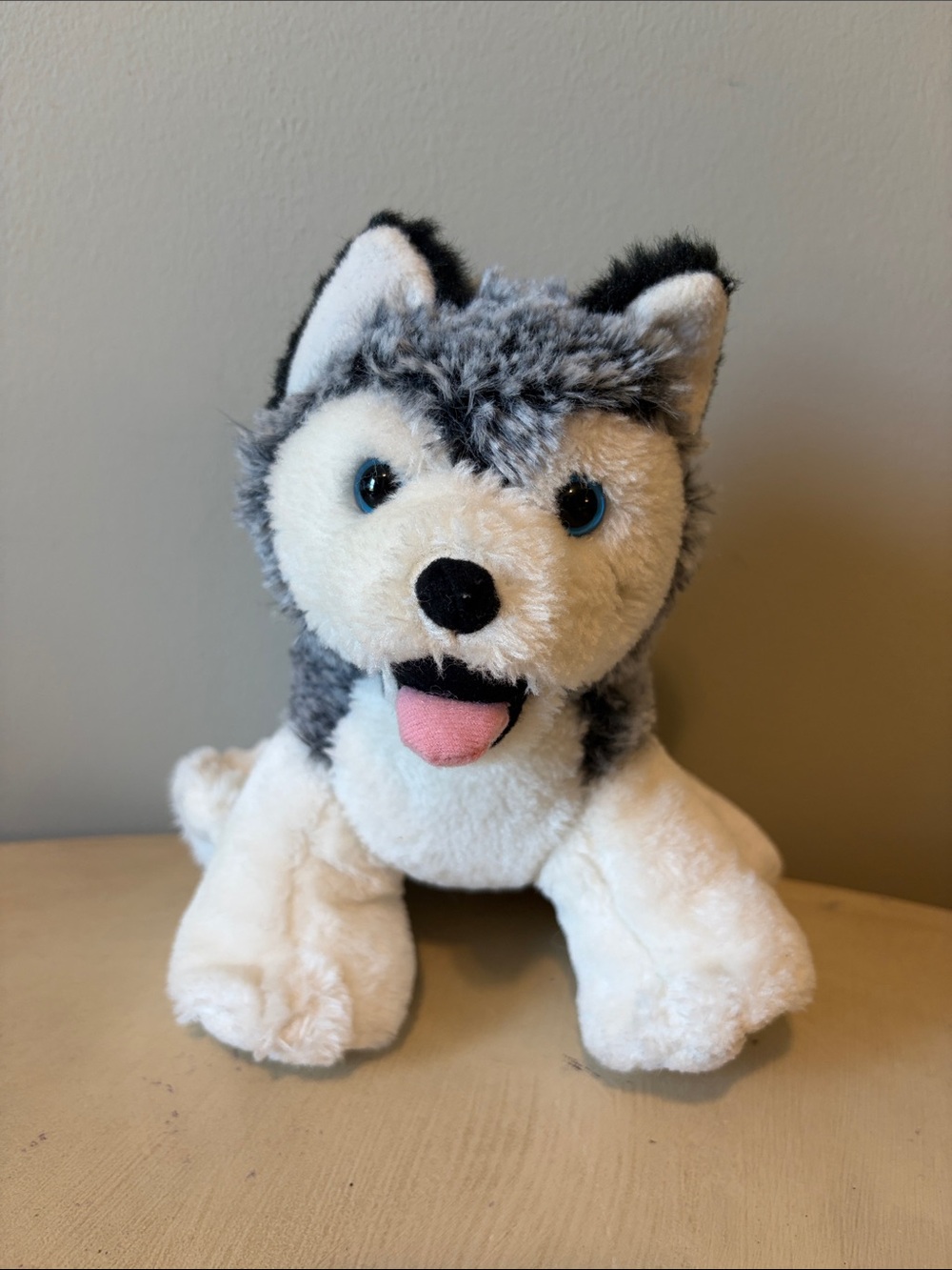 ACE Husky Grey & White  Plush Toy with Pink Tongue 8 Inches EUC